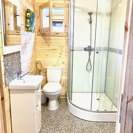 Osada Familia Lodge *